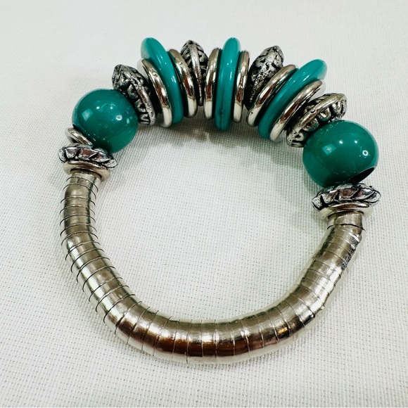 ๐ SILVER TONE TEAL BEADED BOHO CHIC STRETCH BRACELET NWOT FASHION GLAM ๐ฉท - Picture 4 of 6